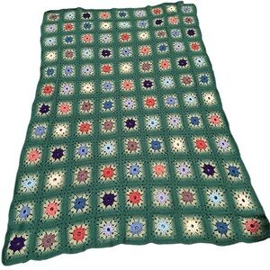 NEW GRANNY SQUARE LARGE CROCHETED MULTI COLORED GREEN THROW PICNIC BLANKET